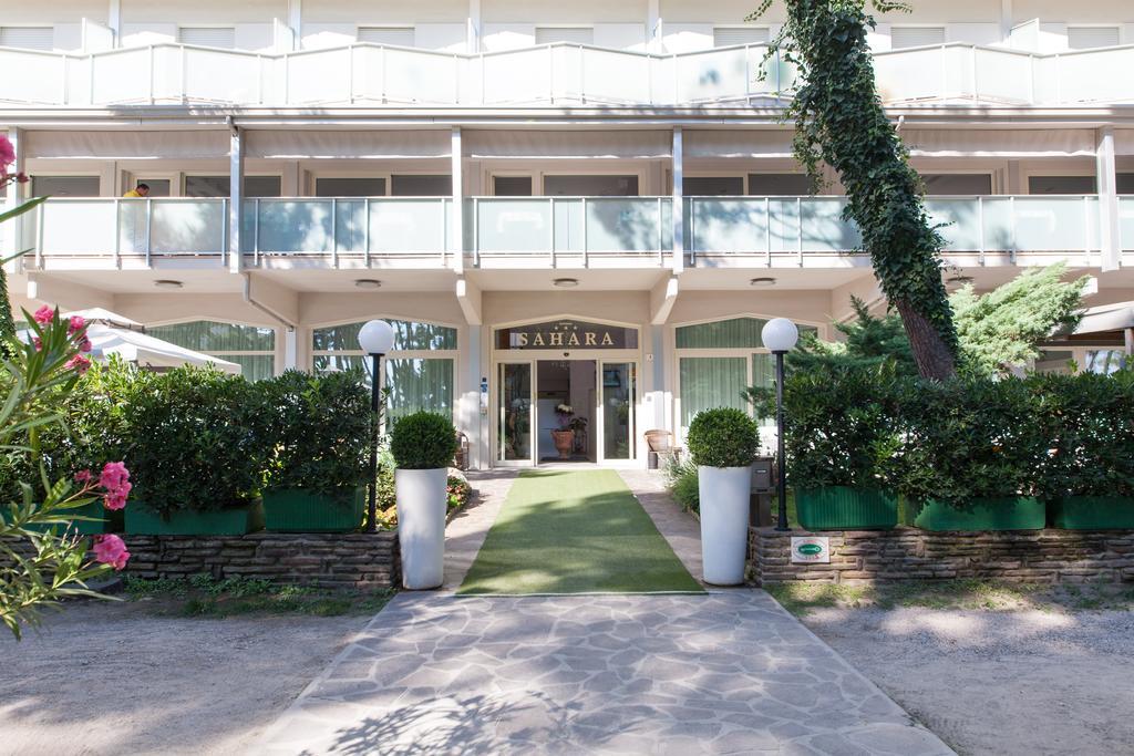 Hotel Sahara Milano Marittima Exterior photo