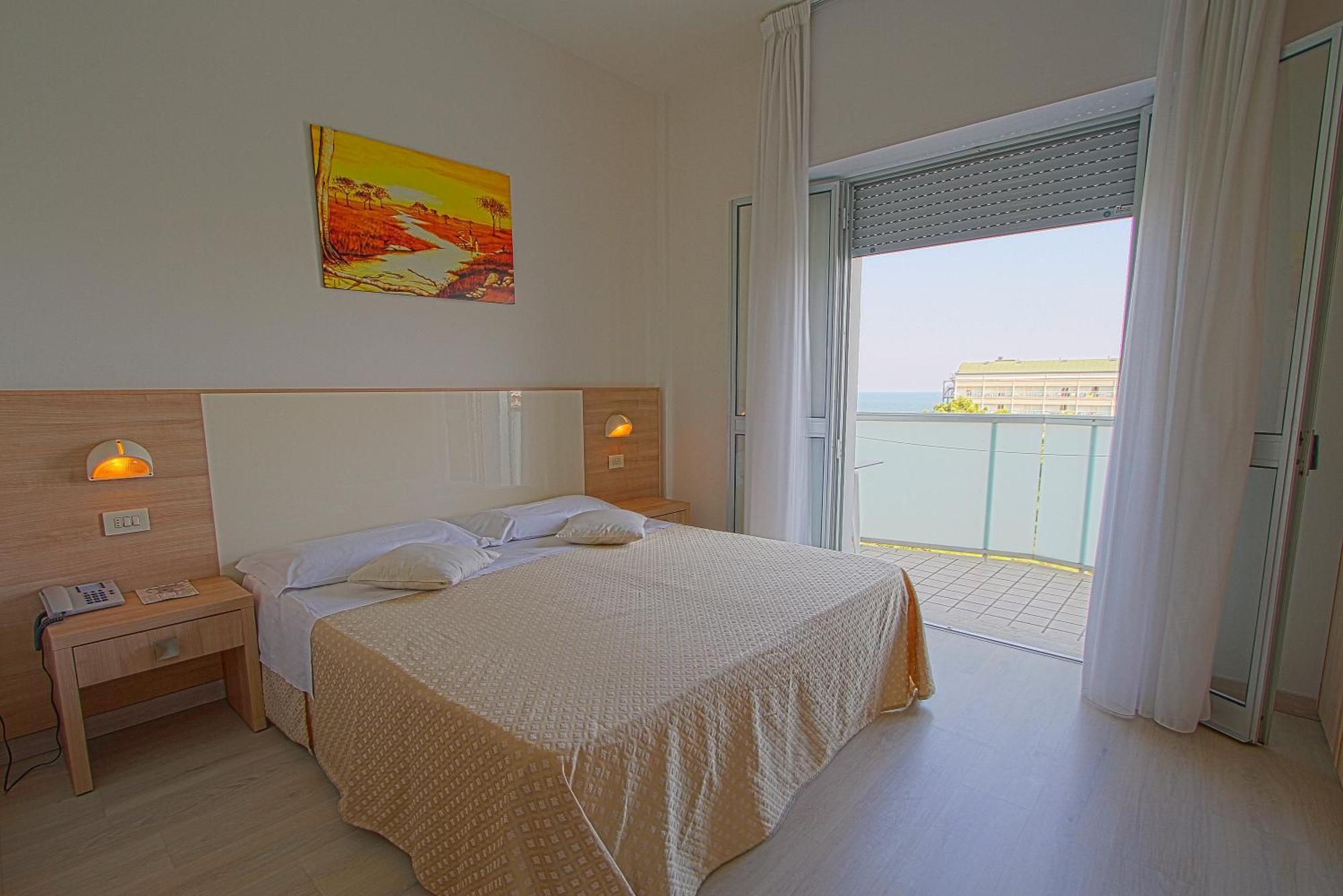 Hotel Sahara Milano Marittima Exterior photo